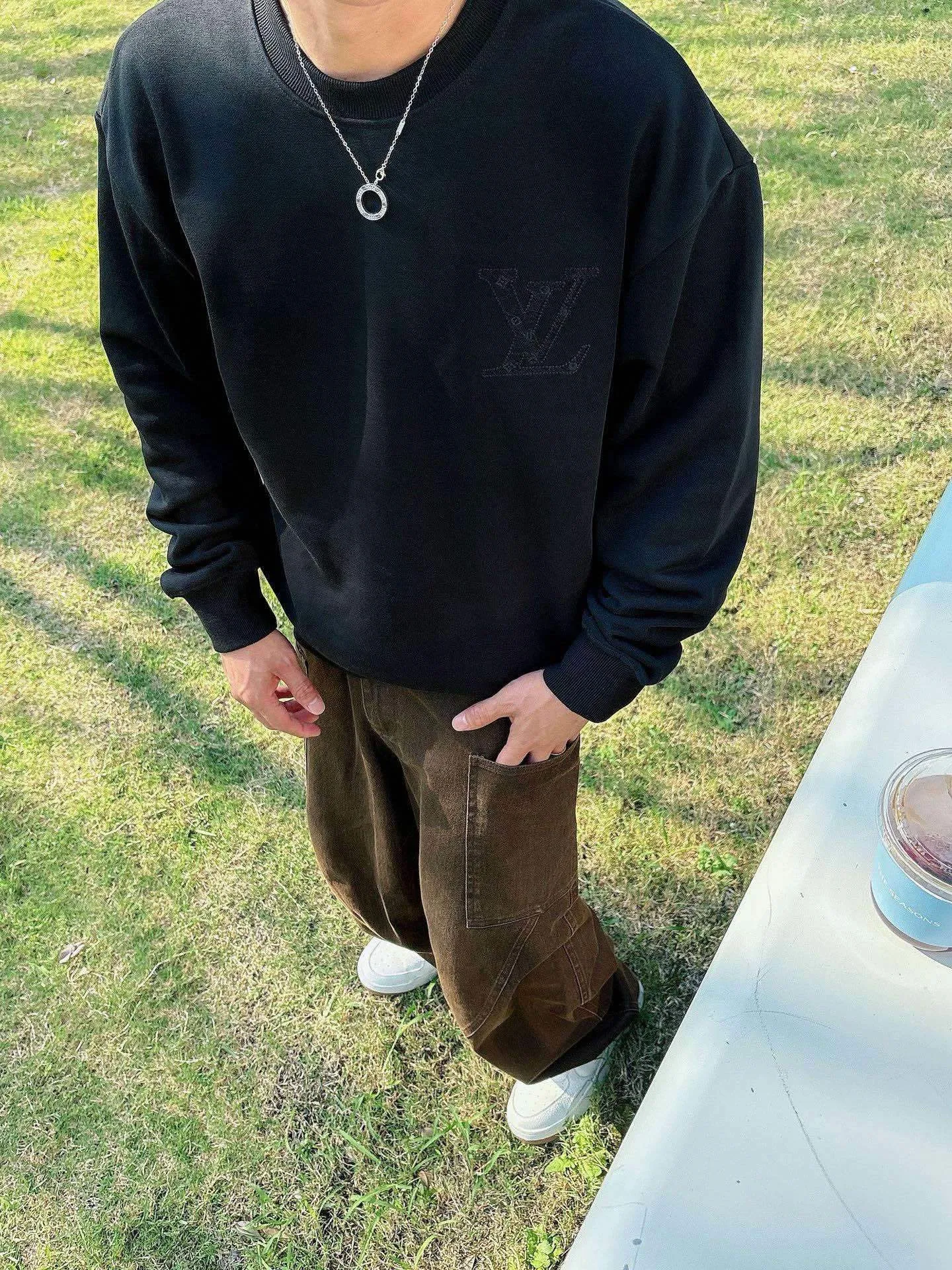 Louis Vuitton/Louis Vuitton 25Fw front and back logo embroidered crew neck sweatshirt